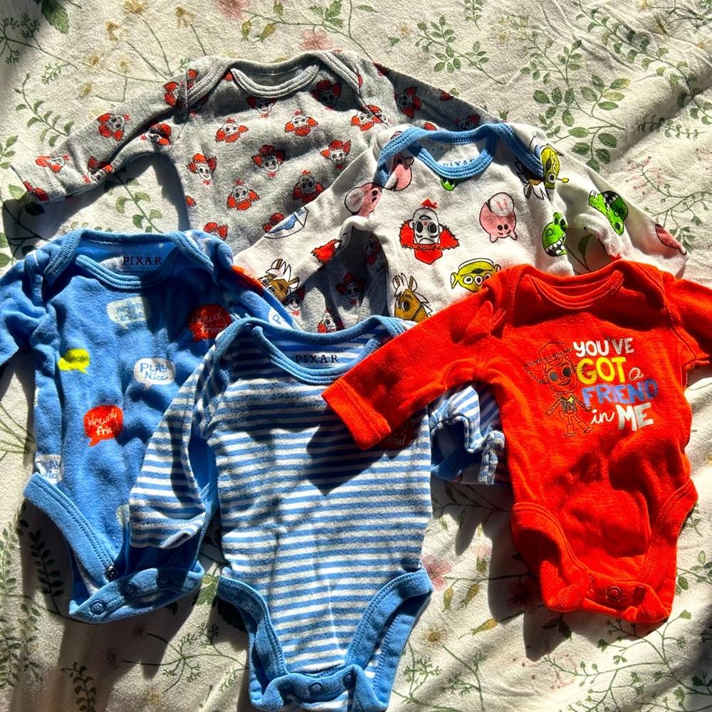 5 Pack Toy Story Preemie Long-Sleeve Onesie